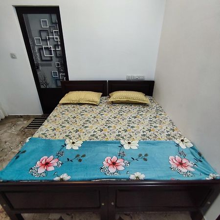 Alam Homestay Kochi Bagian luar foto